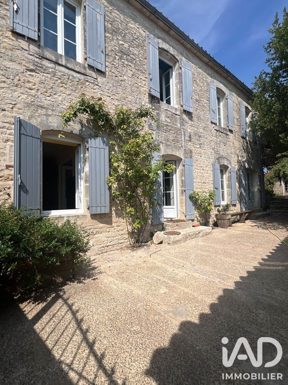 House in Thaire, Nouvelle-Aquitaine, France 1 - 18671361