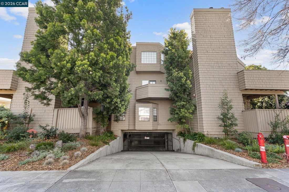 Condo in Palo Alto, California, United States 2 - 18662319