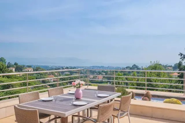 Villa in Cannes, Provence-Alpes-Côte d'Azur, France 2 - 15537977