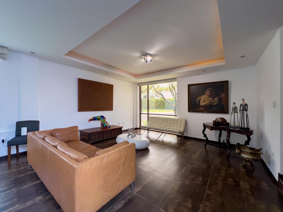 House in Quito, Pichincha, Ecuador 4 - 18660349