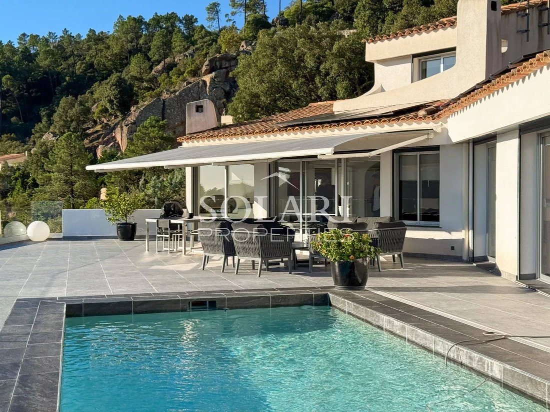 Villa in Le Grand Duc-Minelle, Mandelieu-la-Napoule, France 3 - 16487241