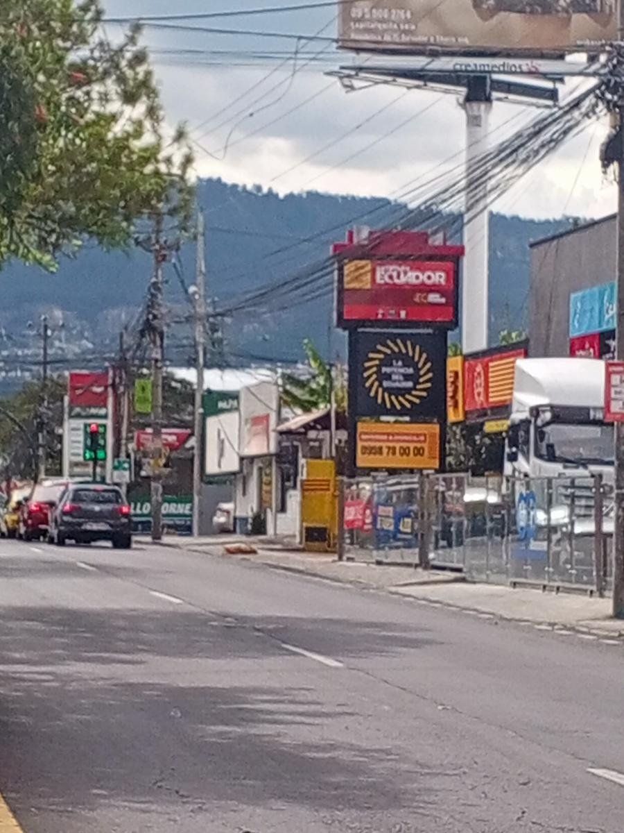 Land in Quito, Pichincha, Ecuador 4 - 18661477