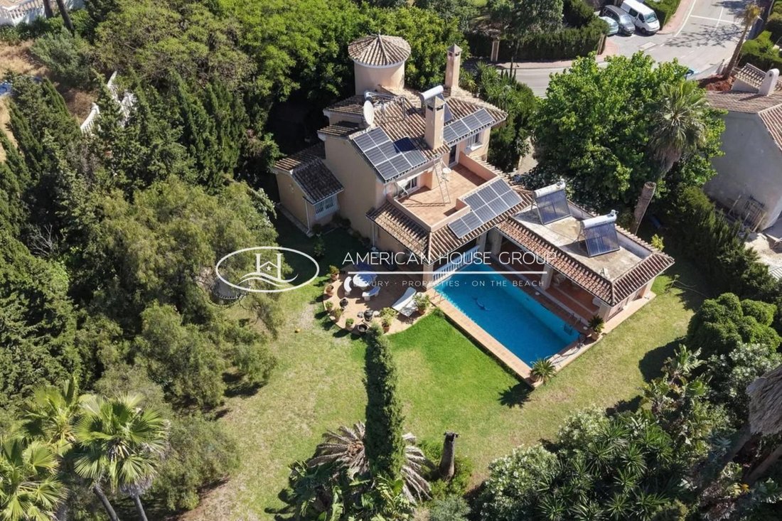 Villa in Elviria-Cabopino, Marbella, Spain 1 - 18660479