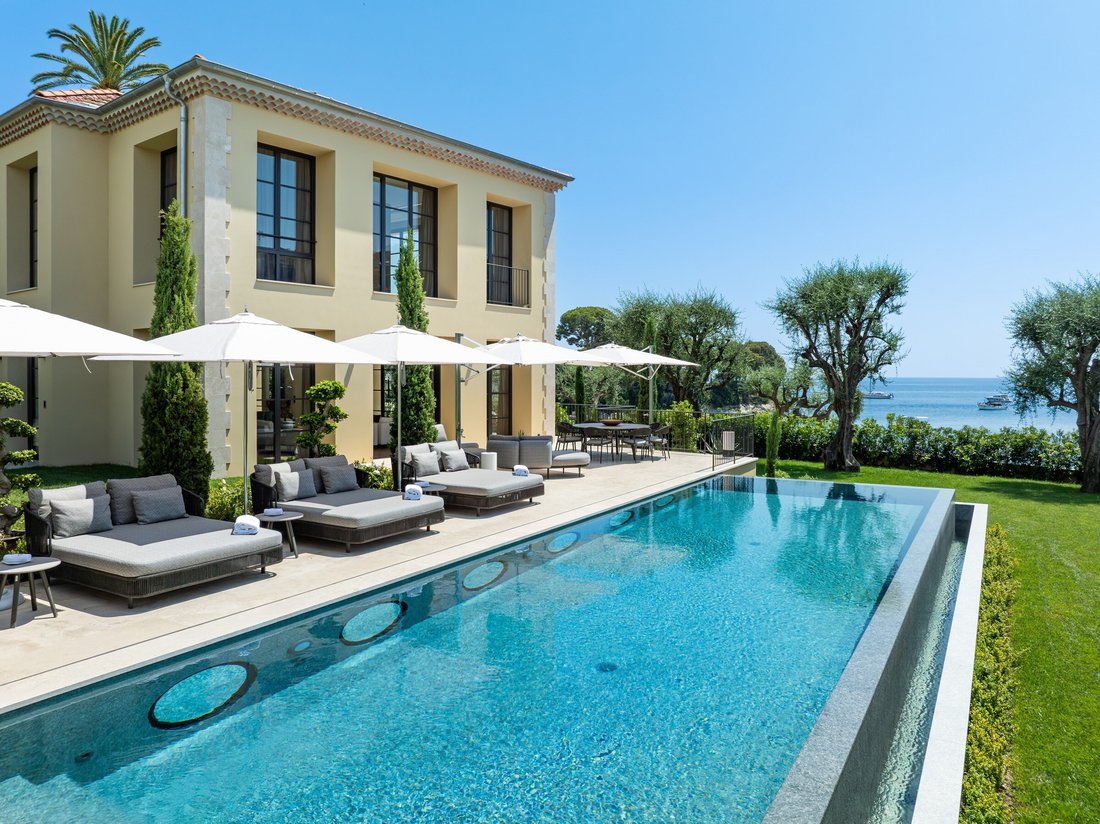 House in Saint-Jean-Cap-Ferrat, Provence-Alpes-Côte d'Azur, France 3 - 18661761