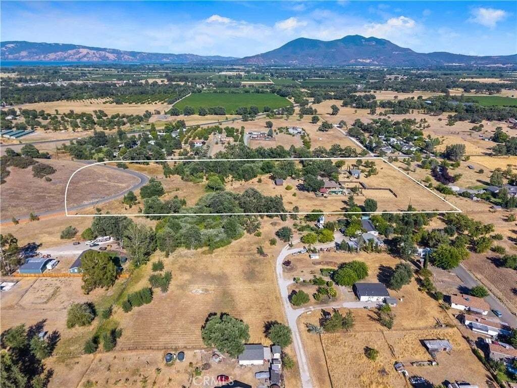 House in Lakeport, California, United States 4 - 18663939