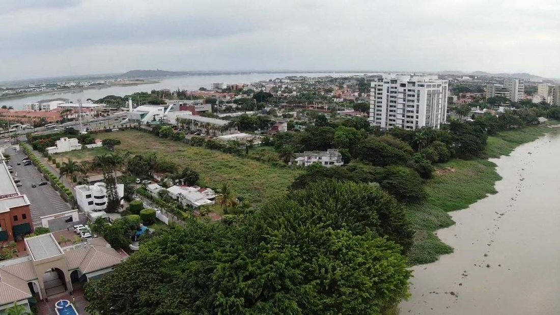 Land in Samborondón, Guayas, Ecuador 3 - 18660111