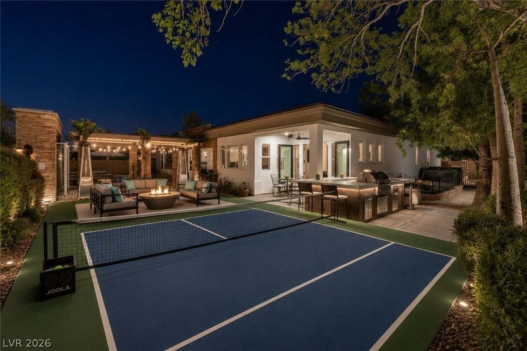 House in Las Vegas, Nevada, United States 1 - 18561354
