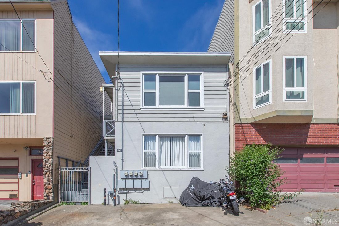 San Francisco, California, United States 1 - 18662686