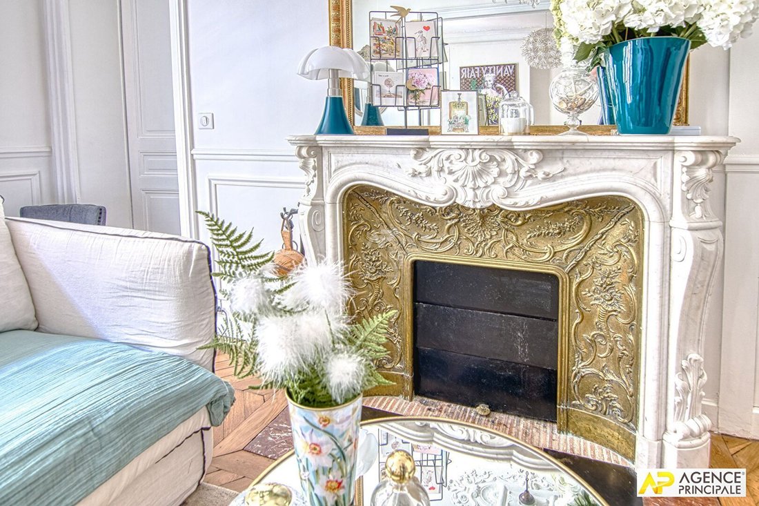 Apartment in Domaine National du Château, Versailles, France 5 - 18660195
