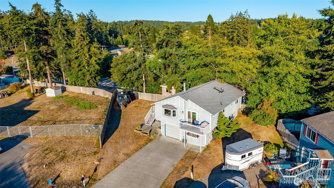Oak Harbor, Washington, United States 2 - 18659939