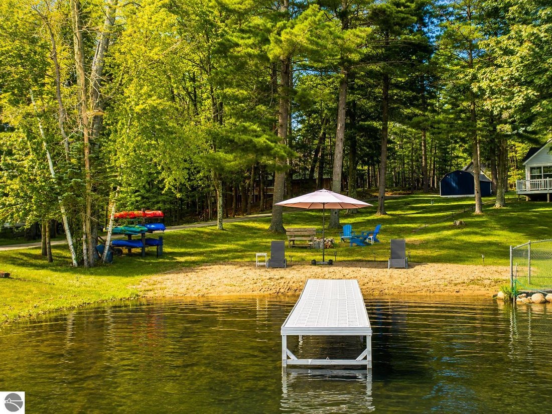 House in Traverse City, Michigan, United States 3 - 18658994