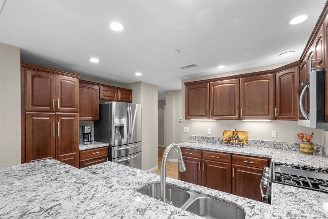 Carefree, Arizona, United States 5 - 18665572