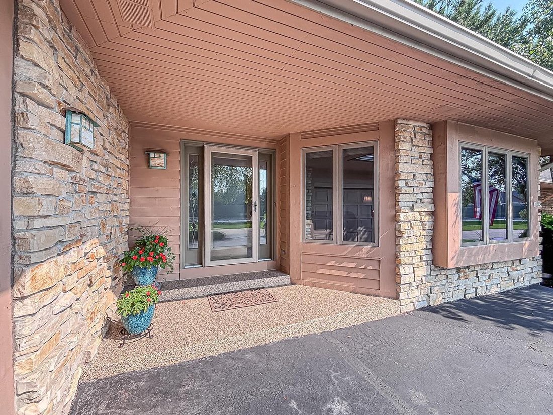 Condo in Hartland, Wisconsin, United States 3 - 18659092