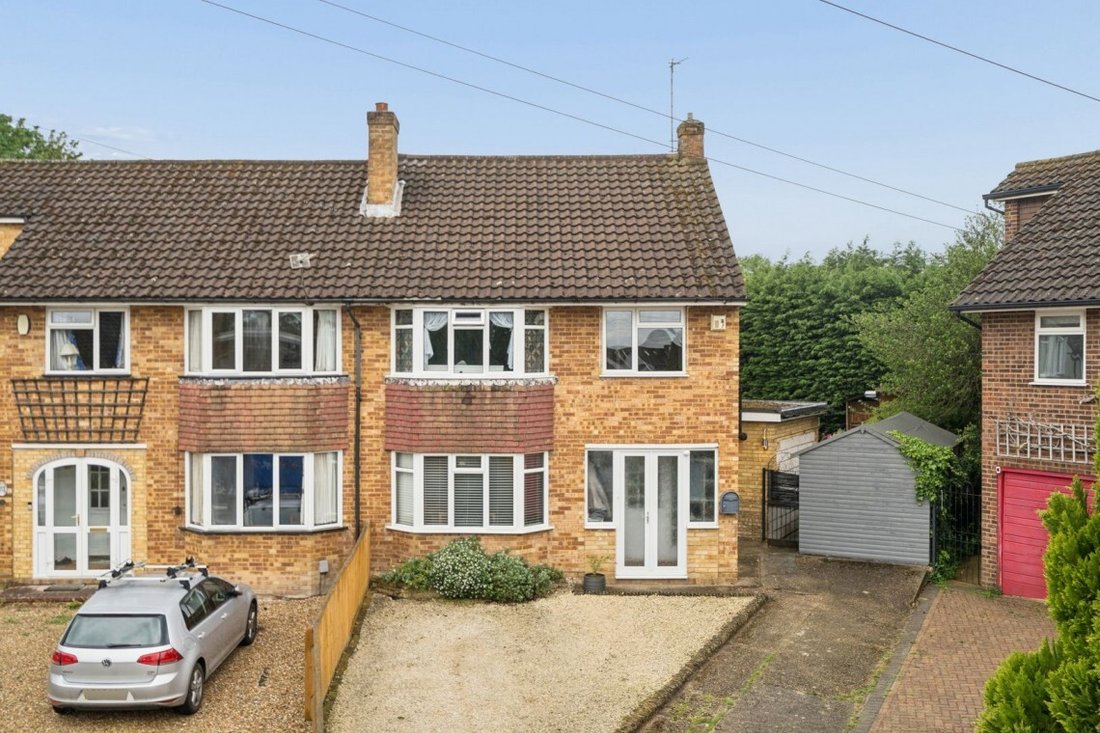 House in Chalfont Saint Peter, England 2 - 18131481