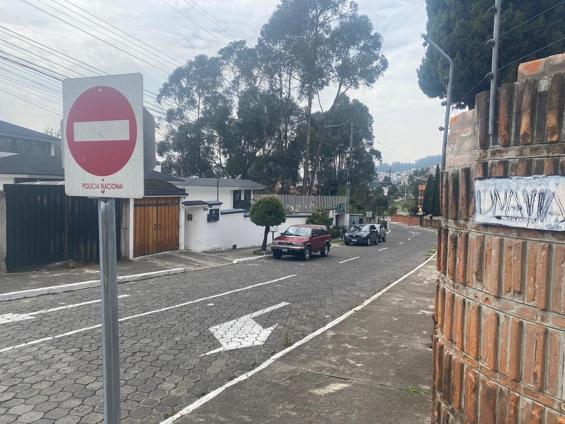 Land in Quito, Pichincha, Ecuador 2 - 18660199