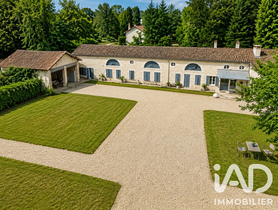 Maison à Barbaste, Nouvelle-Aquitaine, France 1 - 18633684