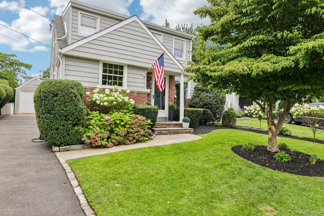 House in Port Washington, New York, United States 2 - 18670184