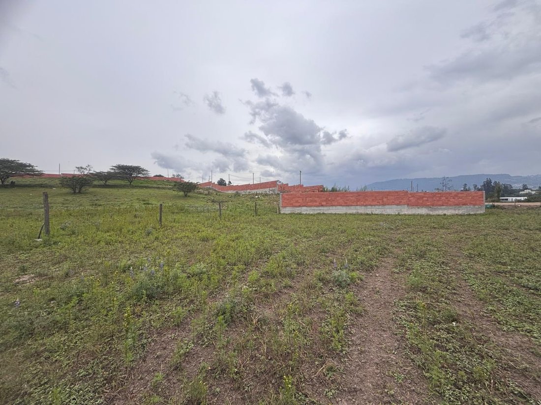 Land in Quito, Pichincha, Ecuador 3 - 18661601