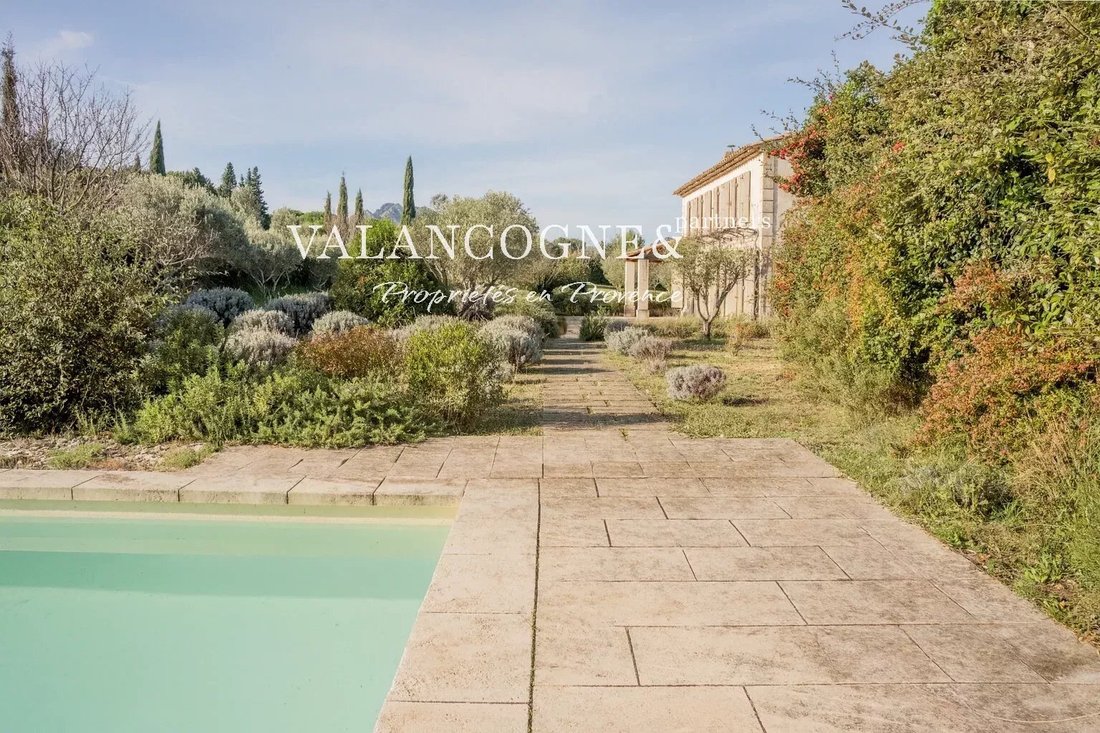 Casa en Eygalières, Provenza-Alpes-Costa Azul, Francia 3 - 16656022