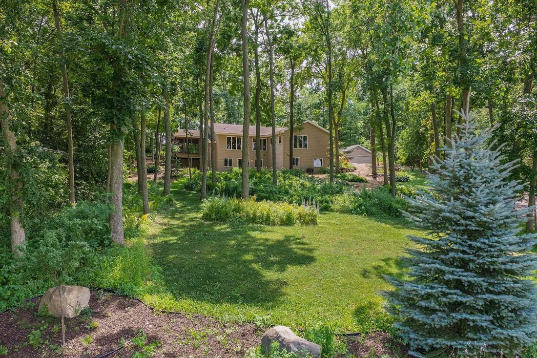 House in Lake Wisconsin, Wisconsin, United States 3 - 18662908