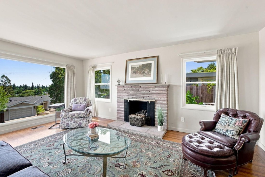 House in San Carlos, California, United States 5 - 18671525