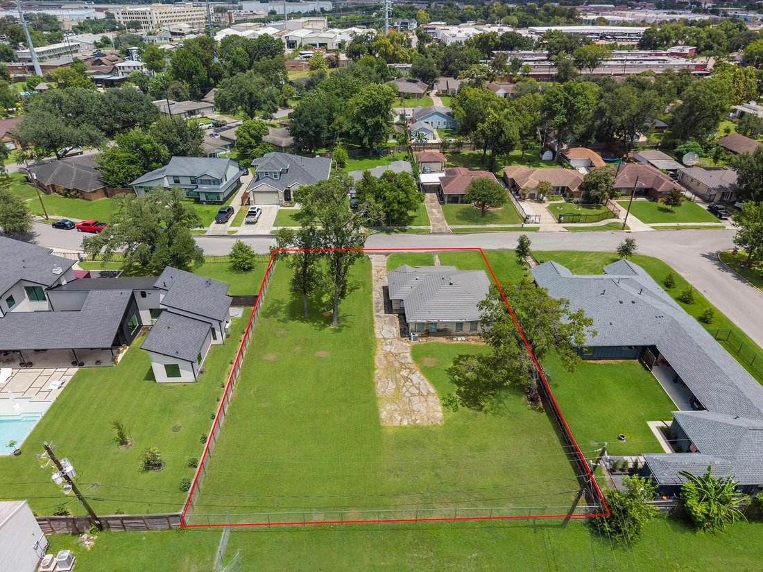House in Houston, Texas, United States 3 - 18664133