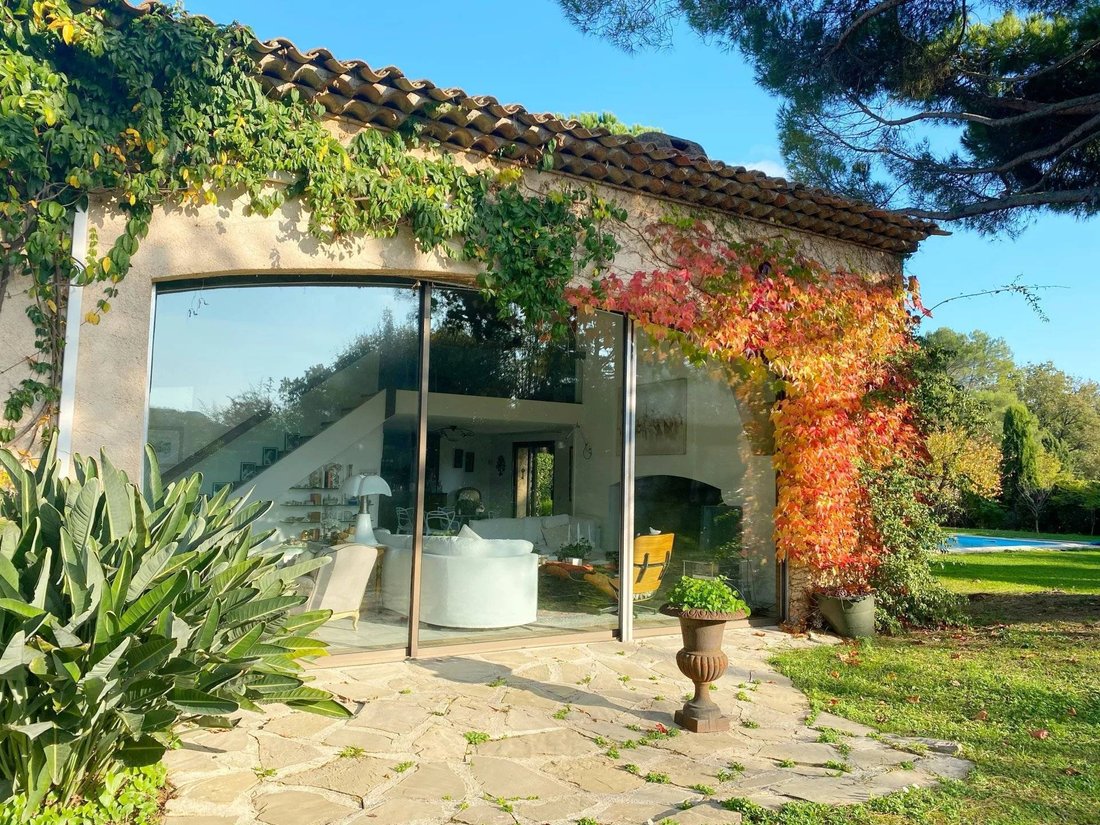 Villa in Mougins, Provence-Alpes-Côte d'Azur, France 2 - 16333873