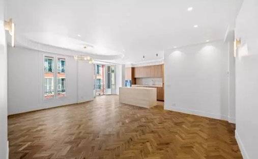 Apartment in Le Port, Nice, France 1