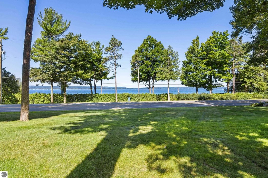 House in Traverse City, Michigan, United States 4 - 18668777