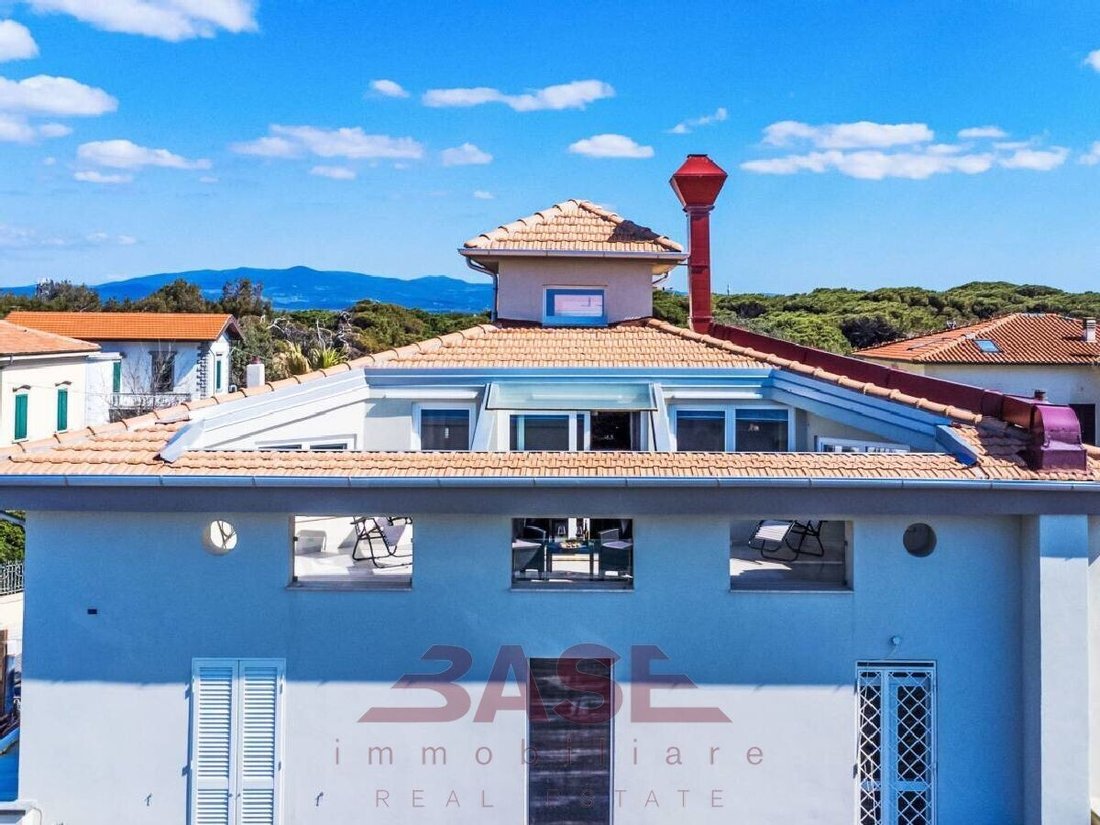 Apartment in Cecina Centro, Cecina, Tuscany 5 - 18668220