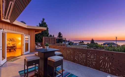House in Freeland, Washington, United States 1