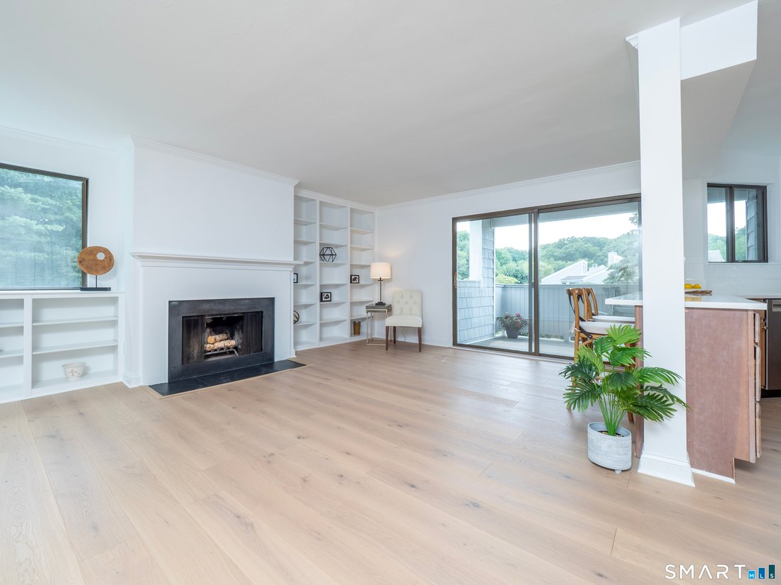 Condo in Norwalk, Connecticut, United States 4 - 18666496