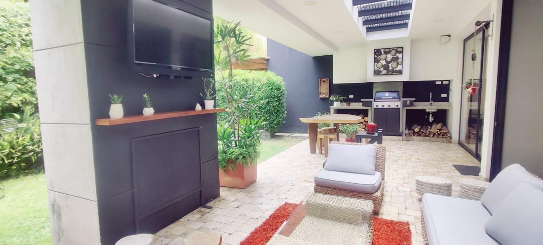 House in Quito, Pichincha, Ecuador 2 - 18661542