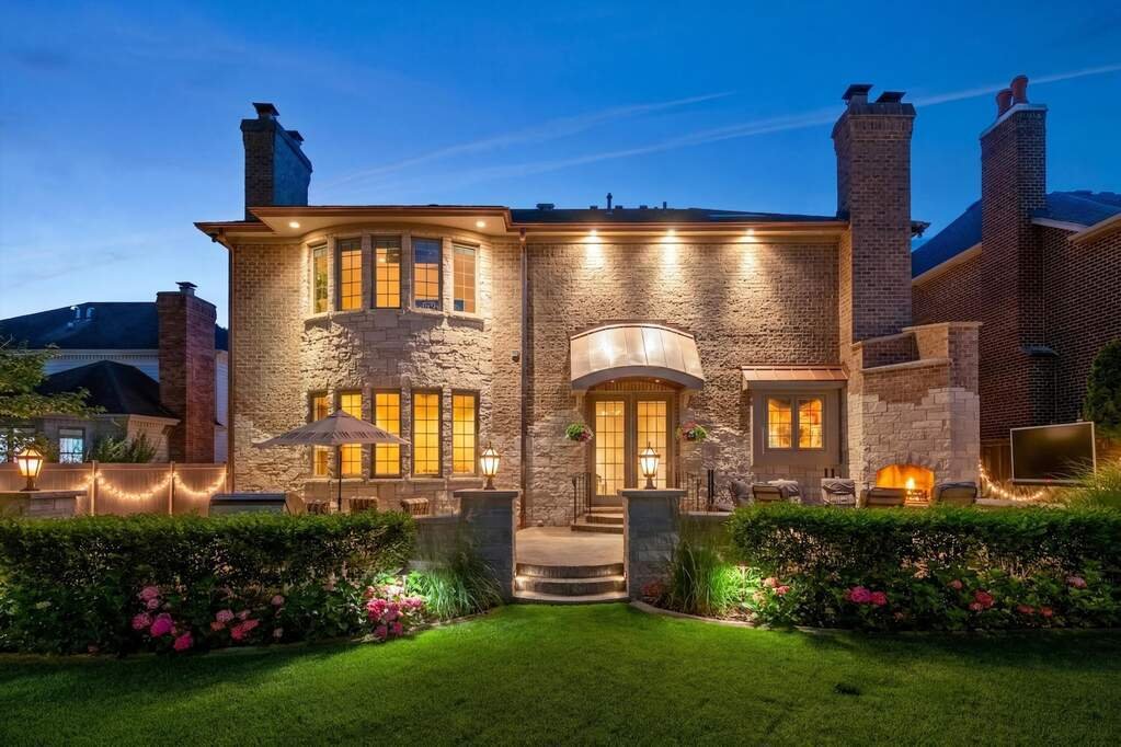 House in Elmhurst, Illinois, United States 3 - 18670443