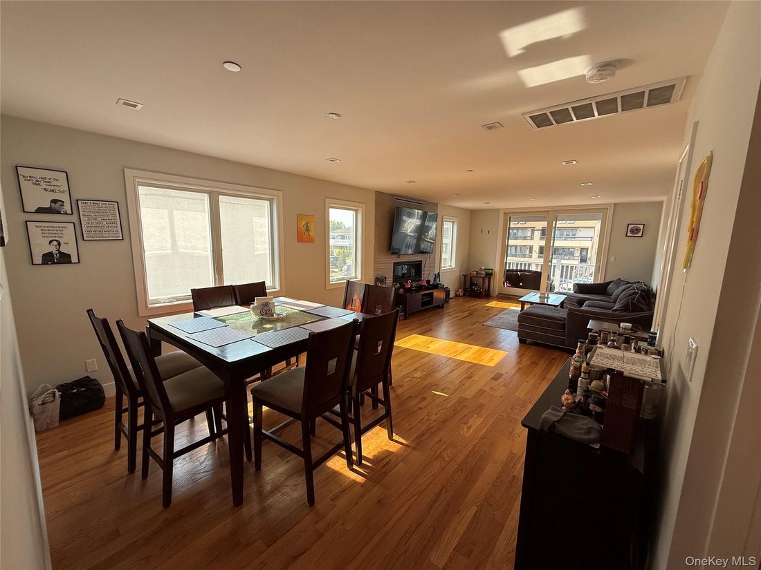 Long Beach, New York, United States 4 - 18672409