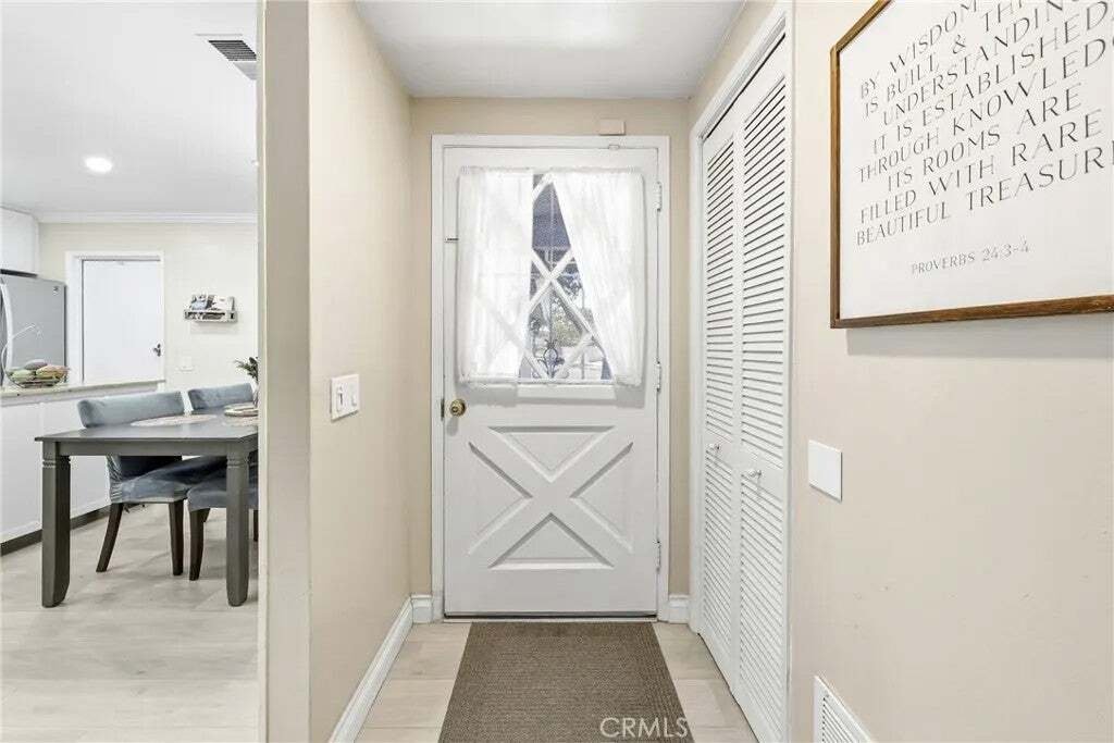House in Fullerton, California, United States 3 - 18666187