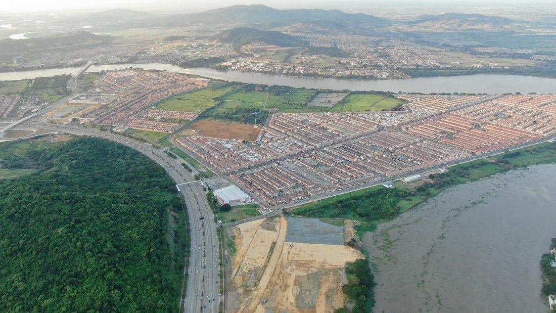 Land in Guayaquil, Guayas, Ecuador 1 - 18660740
