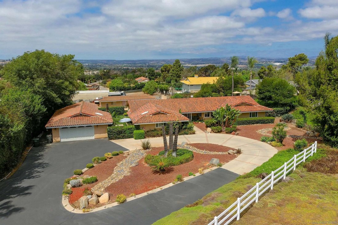 House in Vista, California, United States 1 - 18669395