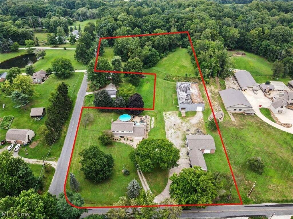 House in Mogadore, Ohio, United States 4 - 18671442