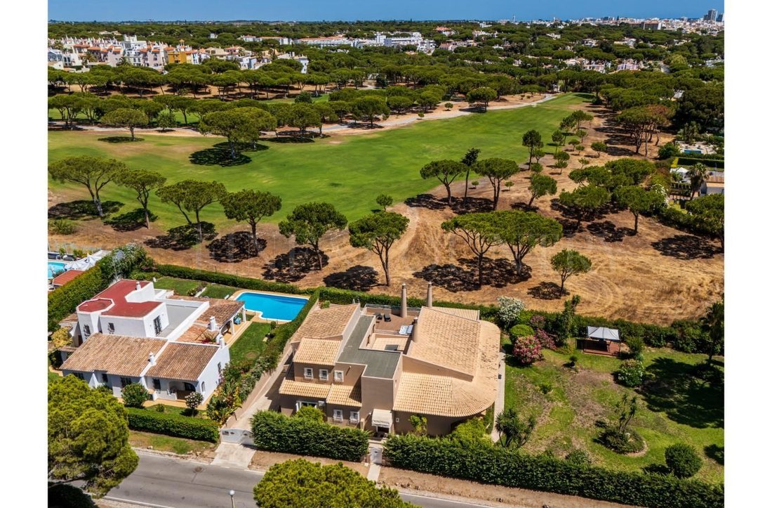 House in Vilamoura, Quarteira, Algarve 2 - 18665106