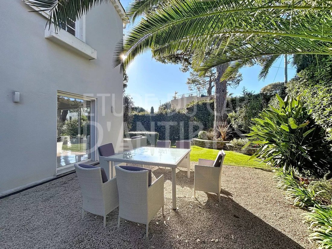 Villa in Fontmerle, Antibes, France 4 - 17149571