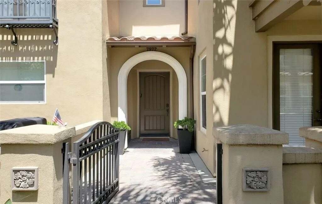 Condo in Huntington Beach, California, United States 5 - 18669380