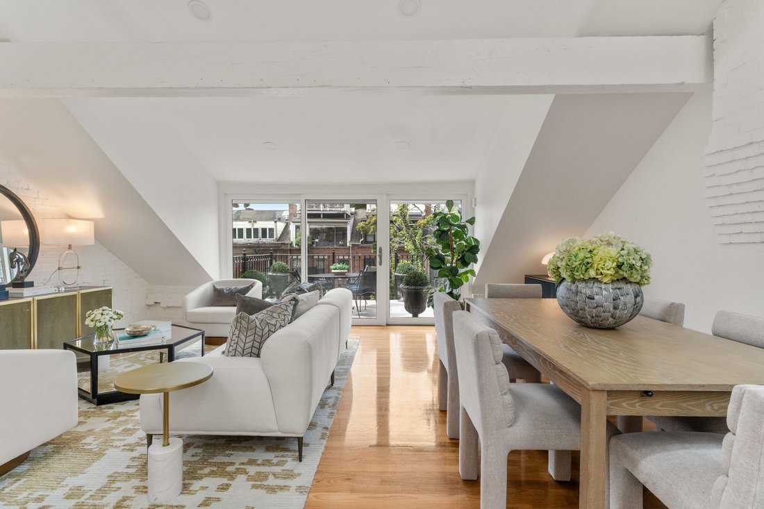 Condo in Boston, Massachusetts, United States 2 - 18665310