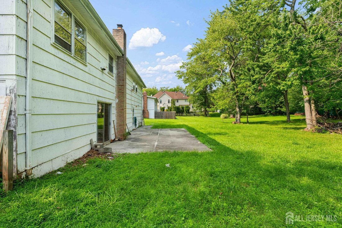 House in Metuchen, New Jersey, United States 2 - 18659709