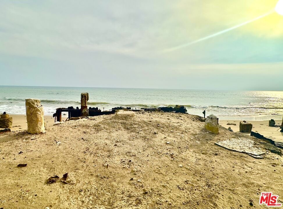 Land in Malibu, California, United States 1 - 18666971