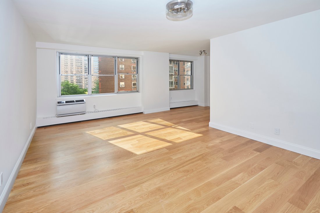 Co Op in New York, New York, United States 1 - 18664294