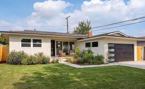 House in Signal Hill, California, United States 1