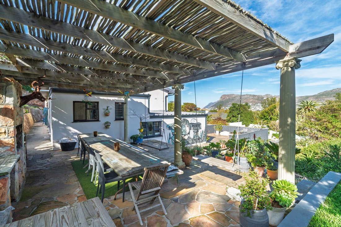 House in Clovelly, Cape Town, South Africa 5 - 18662440