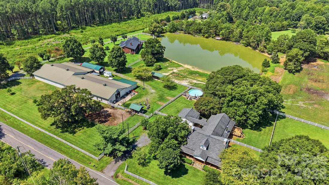 House in Gastonia, North Carolina, United States 1 - 18663316