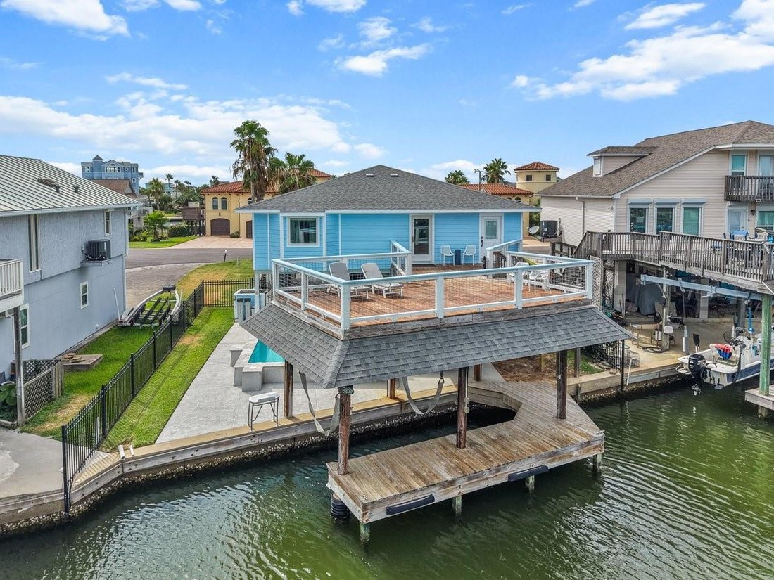 House in Galveston, Texas, United States 4 - 16899030